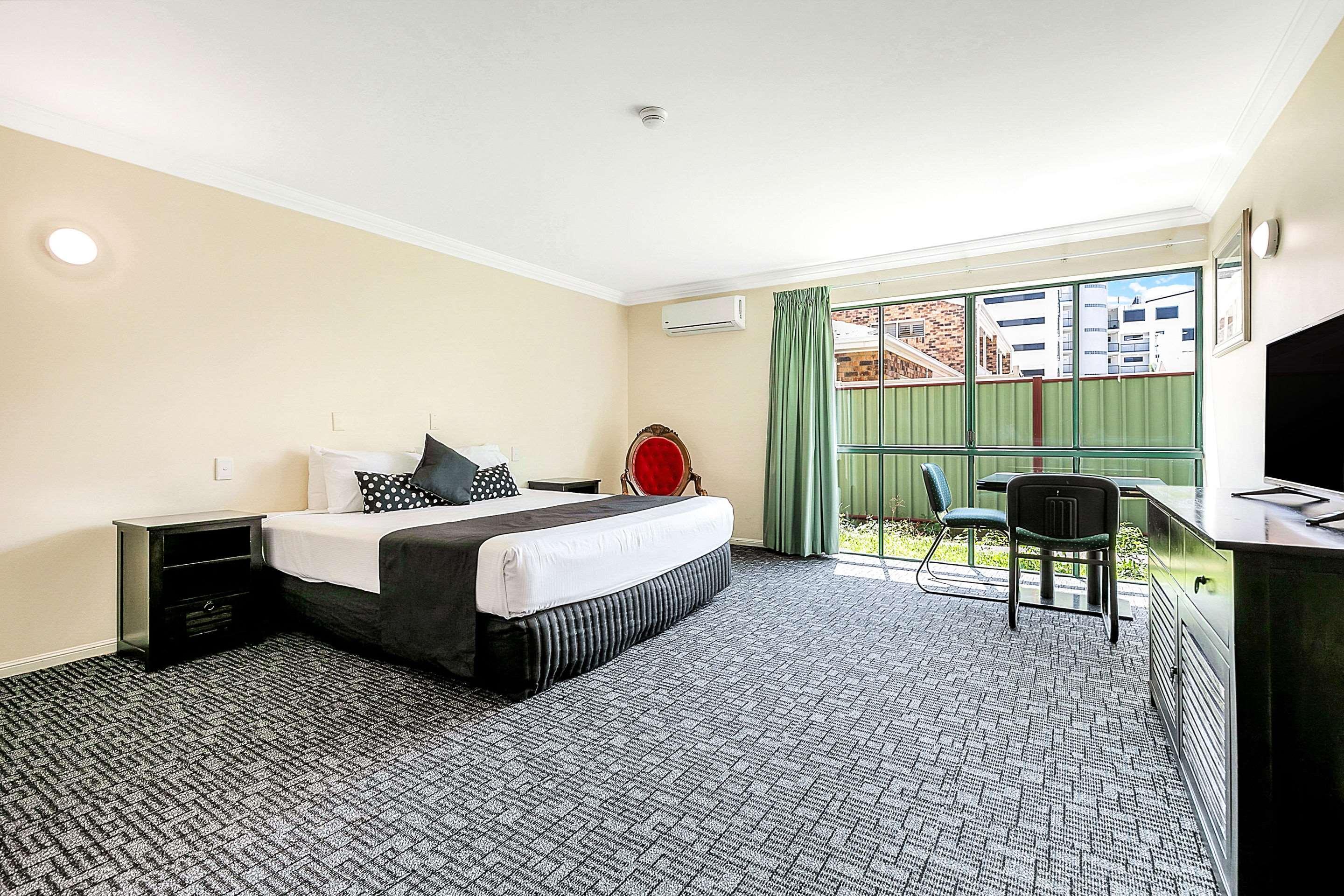 Comfort Hotel Pacific Cleveland Exterior photo